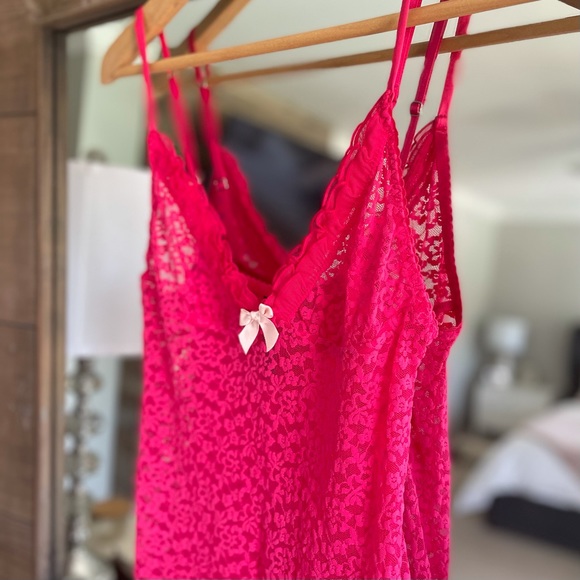 NWOT Victoria’s Secret Pink Lace Chemise - Picture 2 of 12